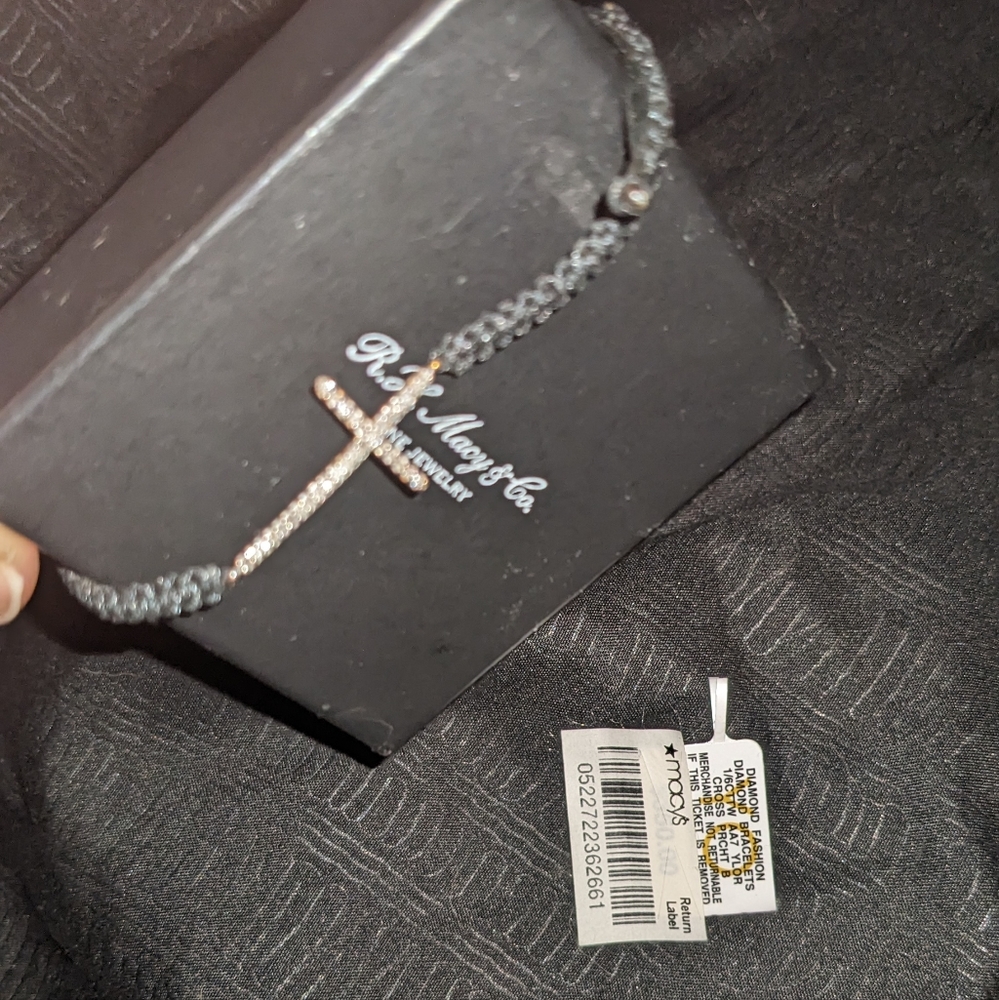 Diamond Macrame Cross bracelet Macys - Picture 2 of 8